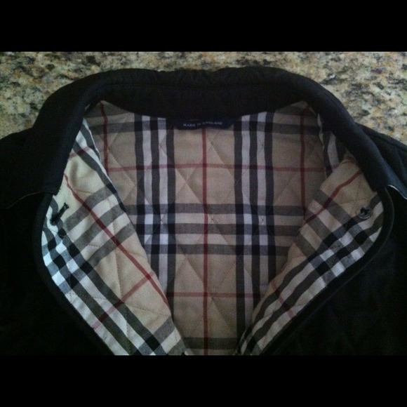 SOLD! Burberry quilted coat - Picture 2 of 3