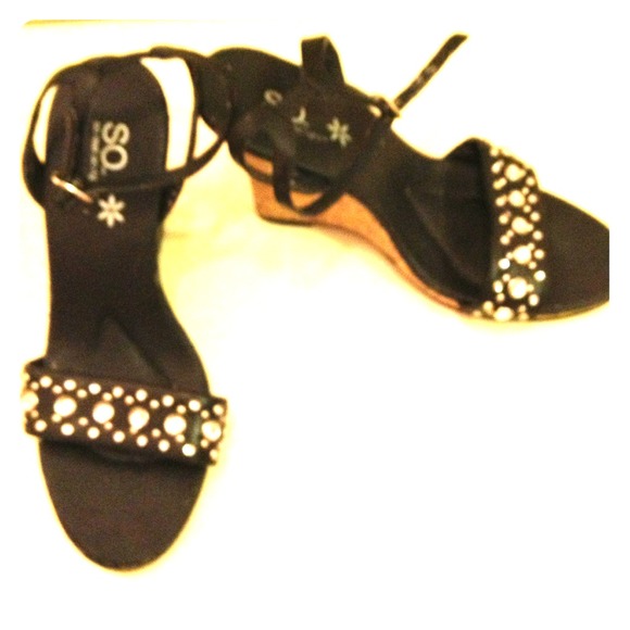 Wedge heels