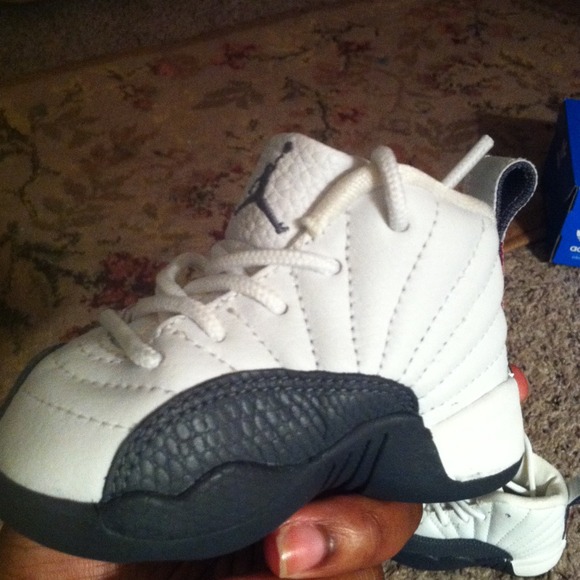 SOLD! SOLDBrand new! Rare! Retro Jordan 12! - Picture 2 of 2