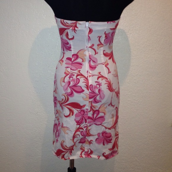 Ruby Roxy dress - Picture 2 of 4