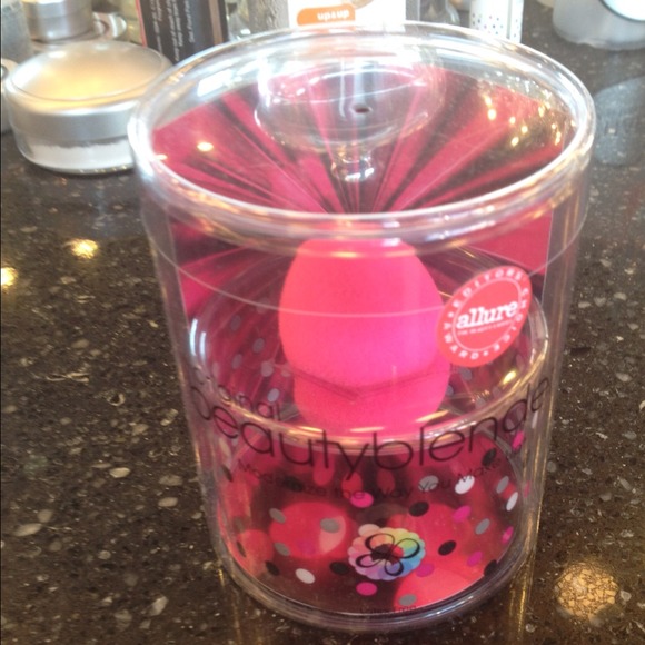 Beauty blender!! New in box