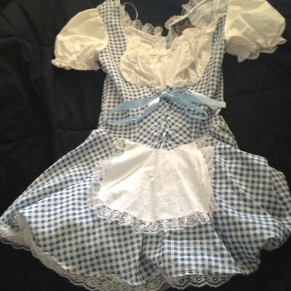 *RESERVED* Dorothy Halloween costume