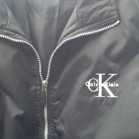 GIFTED TO TRICIA❤️Calvin Klein vest. - Picture 3 of 4