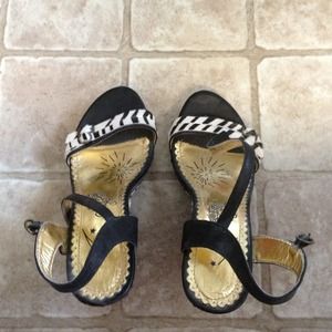 Naughty Monkey Platforms