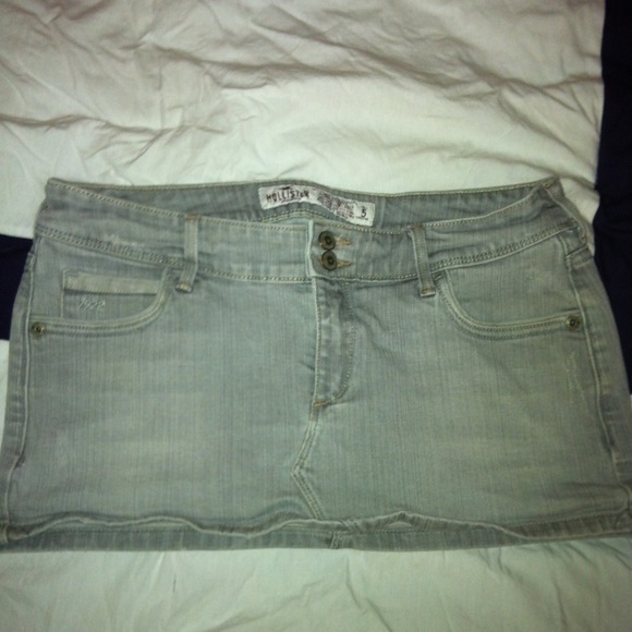 Hollister Mini skirt & Camo shorts