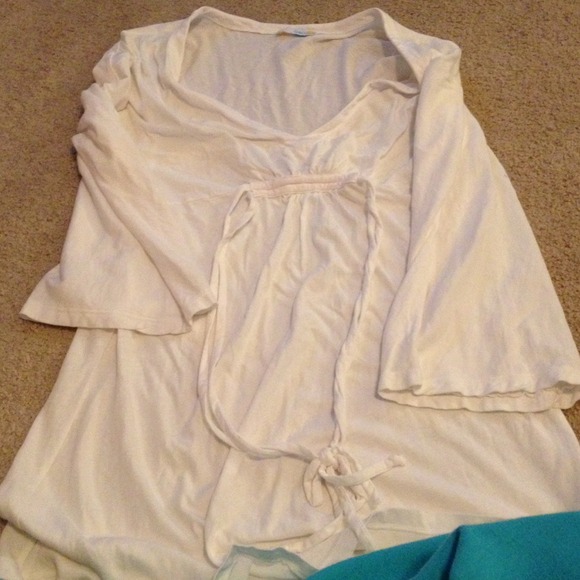 Classic bell sleeve C&C white tunic