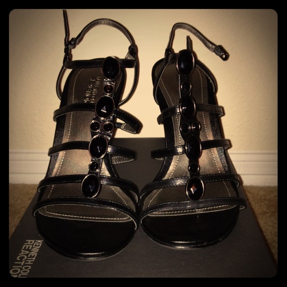 ❌SOLD❌Kenneth Cole Reaction size 8.5