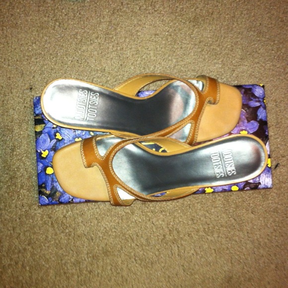 Momarion tan leather sandals
