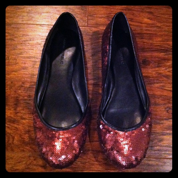 Banana Republic flats