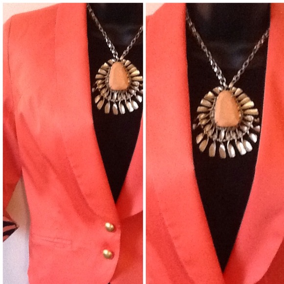 Coral Statement Necklace - Picture 2 of 4
