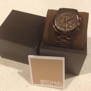 SOLD✋🔴Michael kors Runway Chocolate Watch