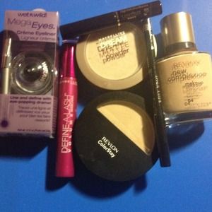 ❌SOLD❌Makeup Bundle