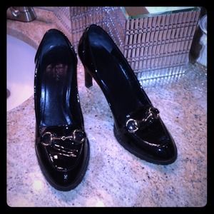 Cleaning out my closet Gucci shoes!