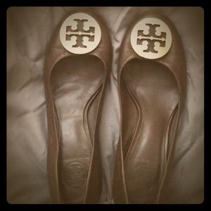 Tory Burch brown signature shoes