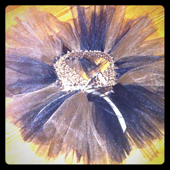 Brown and Black with Safari Bow