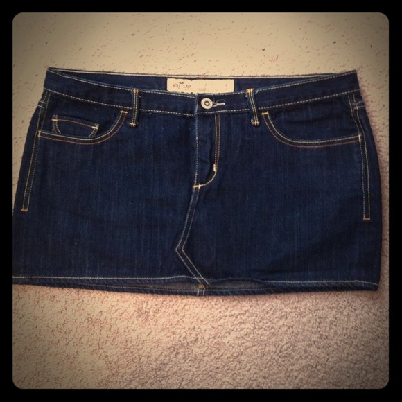 💛*SOLD*Hollister Denim skirt