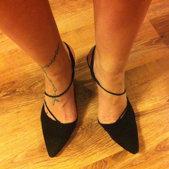 Manolo Blahnik 10