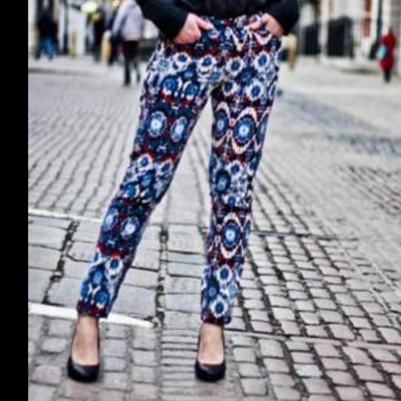 Zara Pants - ( Reduced) Printed pants - XS