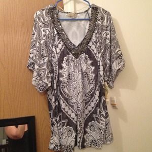 ✋Resv Crede✋NWT Oneworld short sleeve top