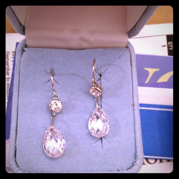 ✋Sold✋NWT Epiphany Platinum clad Diamonique