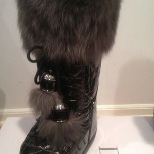 Dior snow boots new in box size  35-37