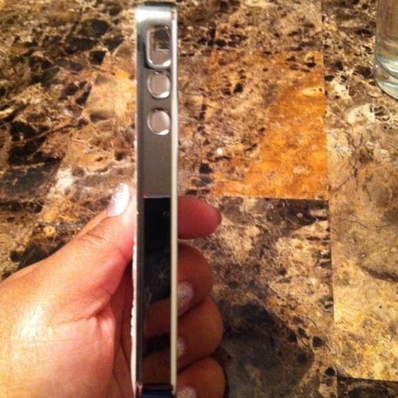 ⚡quilted pink leather iPhone case⚡ - Picture 2 of 3