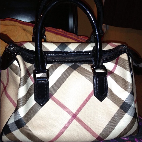 🔴SOLD🔴Authentic Burberry bag