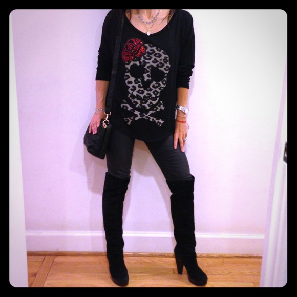 Tops - The biggest trend SKULL tops! This has red stones