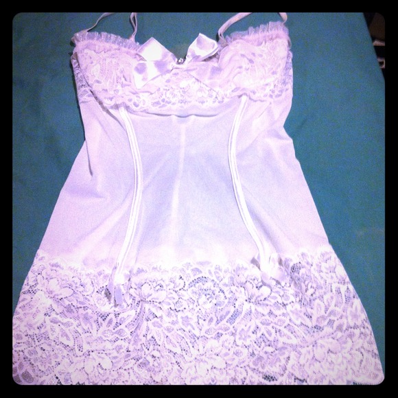 White lingerie top SOLDDD