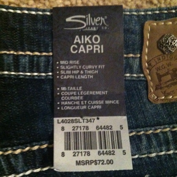 Silver Capris - Picture 3 of 3