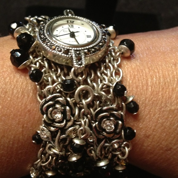 White/black watch