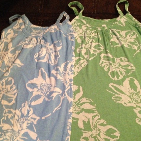 Banana republic tanks
