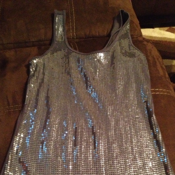☀Reduced☀Like new express sequins tank
