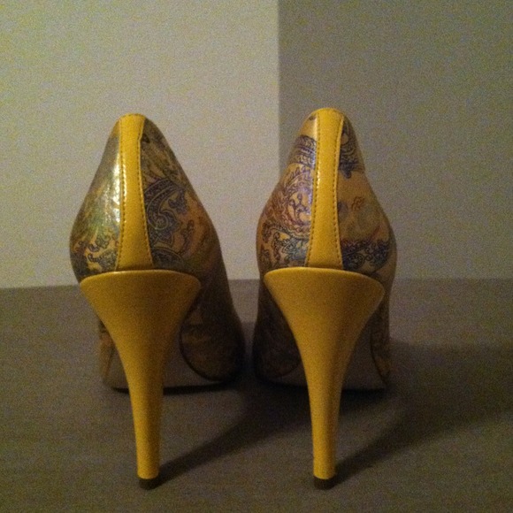 "SOLD IN BUNDLE FOR ALEAHV" - Picture 3 of 4