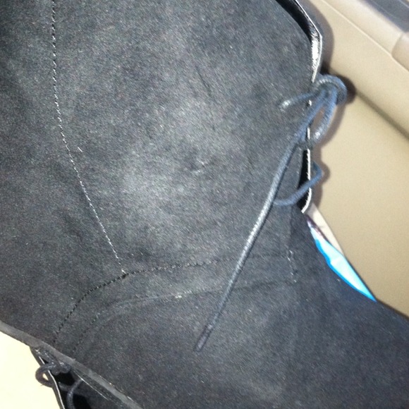 New - Picture 3 of 4