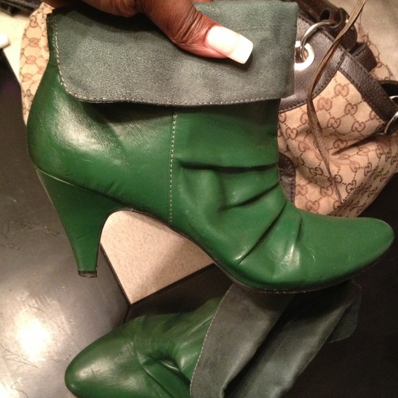 Booties. - Picture 2 of 3