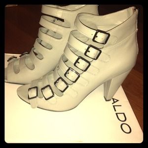 ALDO Gutenson booties