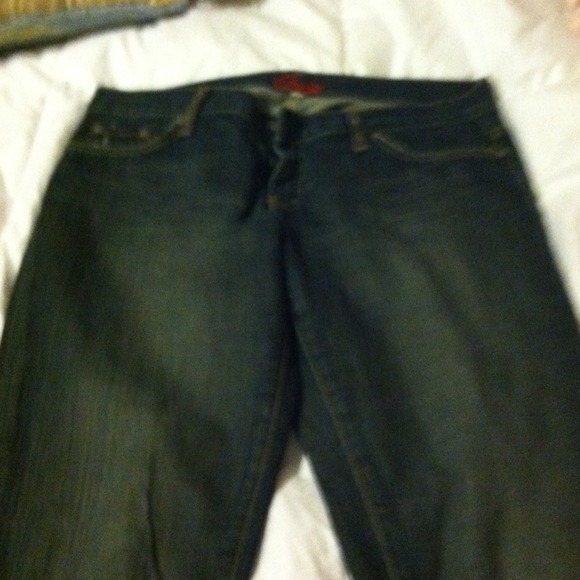 Great jeans that make your booty pop