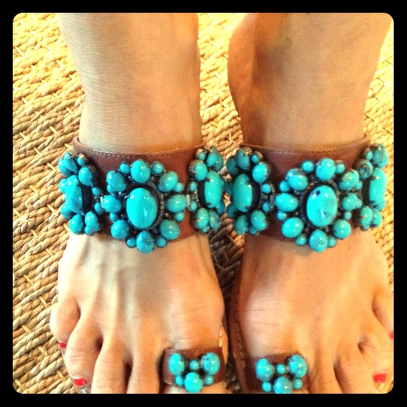 turquoise kitten heels