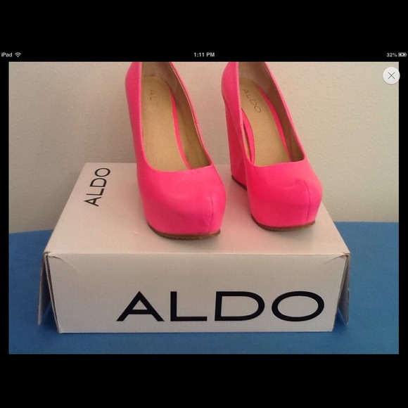 Women's Aldo Wedge Shoes