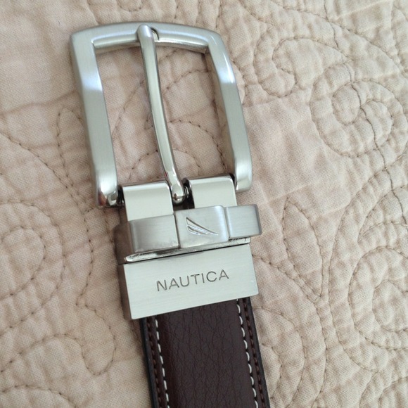 Brand new Nautica reversible leather belt