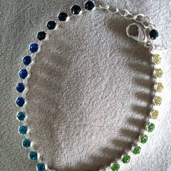 💢💢💢SOLD💢💢💢New Multi Colored Bracelet💢