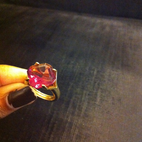 💍TRADE TRADE💍Kate Spade Holiday cocktail ring... - Picture 2 of 3