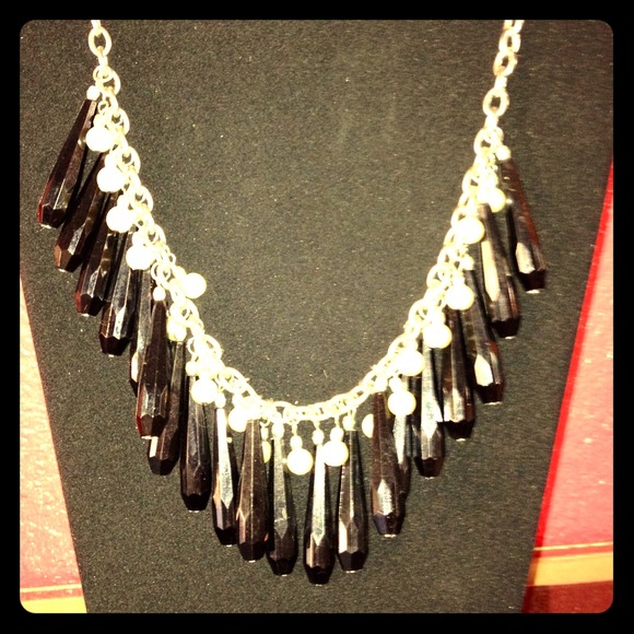 Black and white necklace