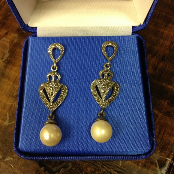 Reserved. Beautiful Sterling Silver earrings