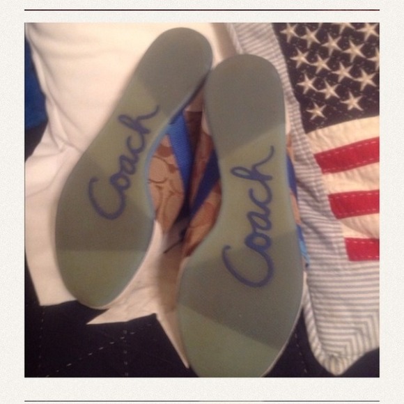๐ขSOLD๐ขCoach Sneakers with Blue Velcro Straps - Picture 2 of 3