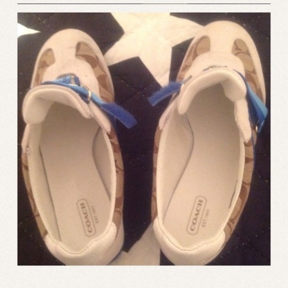 ๐ขSOLD๐ขCoach Sneakers with Blue Velcro Straps - Picture 3 of 3