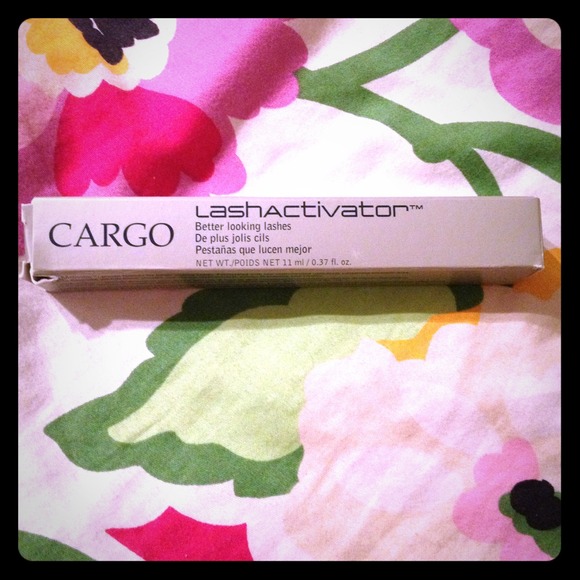 Cargo Lash Activator in Brown.