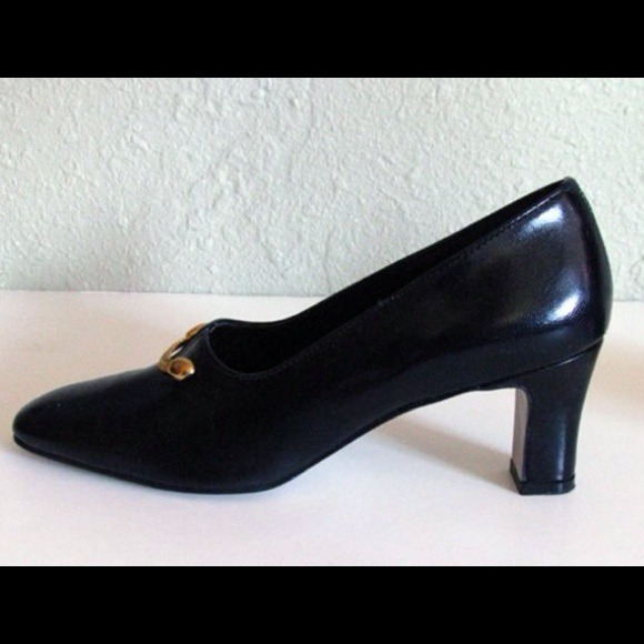 Shoes - ✨Vintage✨ Black Loafer with Chains Shoes - ✨Vintage✨ Black Loafer with Chains