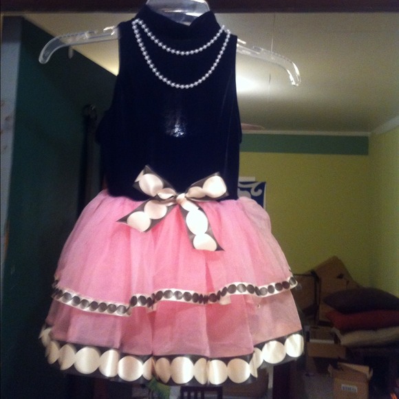 🚫SOLD🚫Girls costume size for a 4-6 y/o worn once